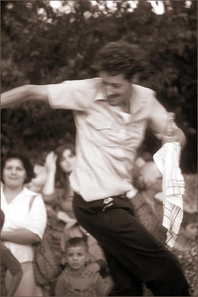 Το τσάμικο του νεκροθάφτη