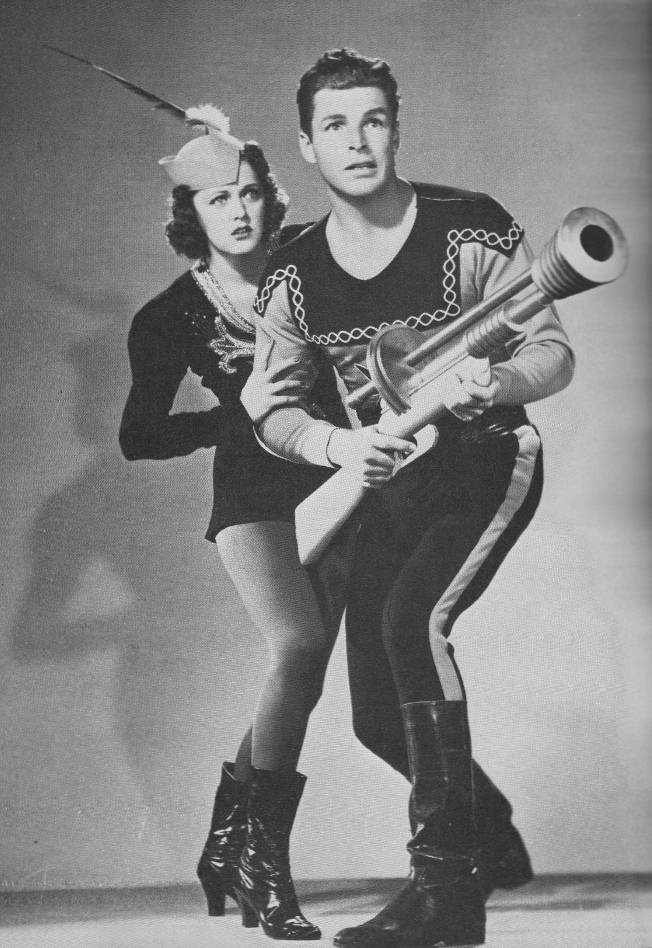 Ο Φλας Γκόρντον του Άλεξ Ρέιμοντ εμφανίστηκε στα κόμικς το 1933 και οι περιπέτειές του μεταφέρθηκαν δύο φορές στον κινηματογράφο (1936, 1980). Εδώ στην πρώτη ταινία, με πρωταγωνιστή τον Μπάστερ Κραμπ. 