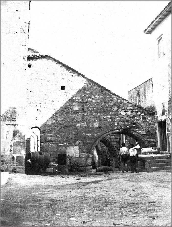 Η μονή Οσίου Λουκά (1933). Φωτ. S. & G. Weinberg