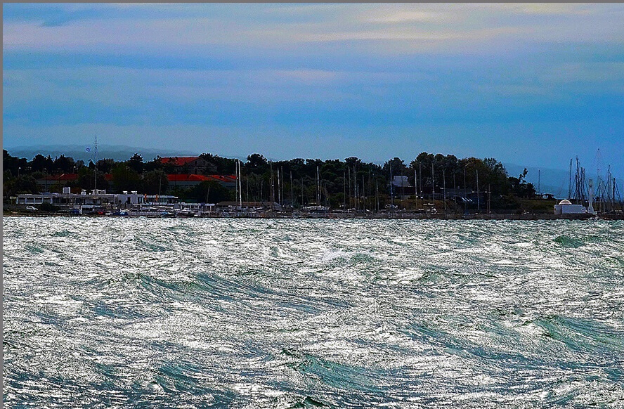 «Στην αρχή το φως»