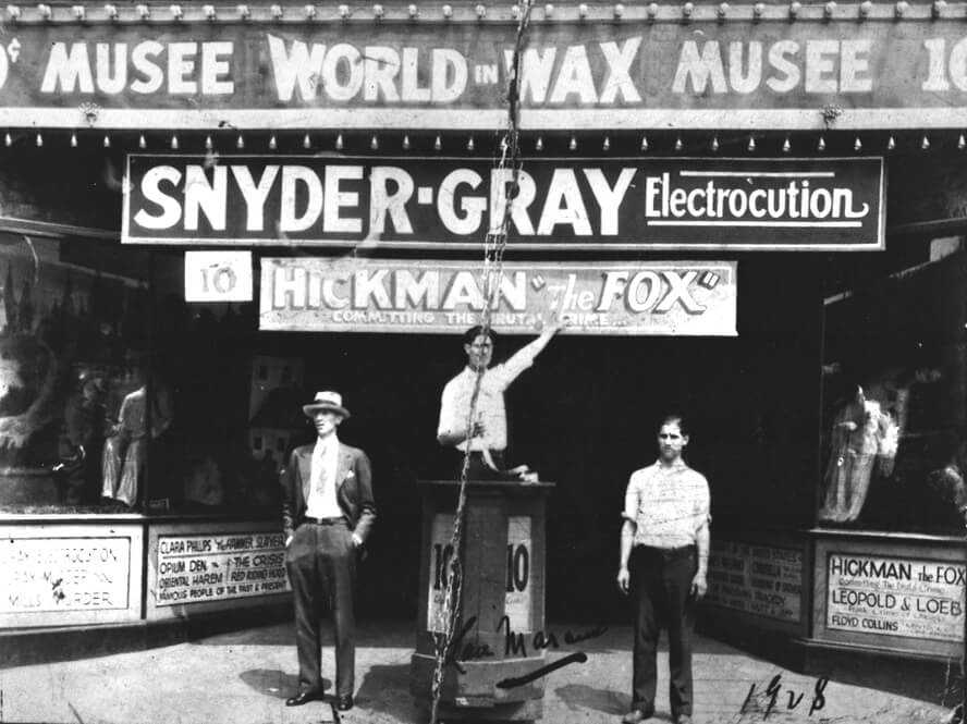 «Σνάιντερ – Γκρέι Ηλεκτροπληξία»: Η φωτογραφία του Χάουαρντ έγινε αφορμή για την ένταξη του στιγμιότυπου στα θεάματα δρόμου. 
