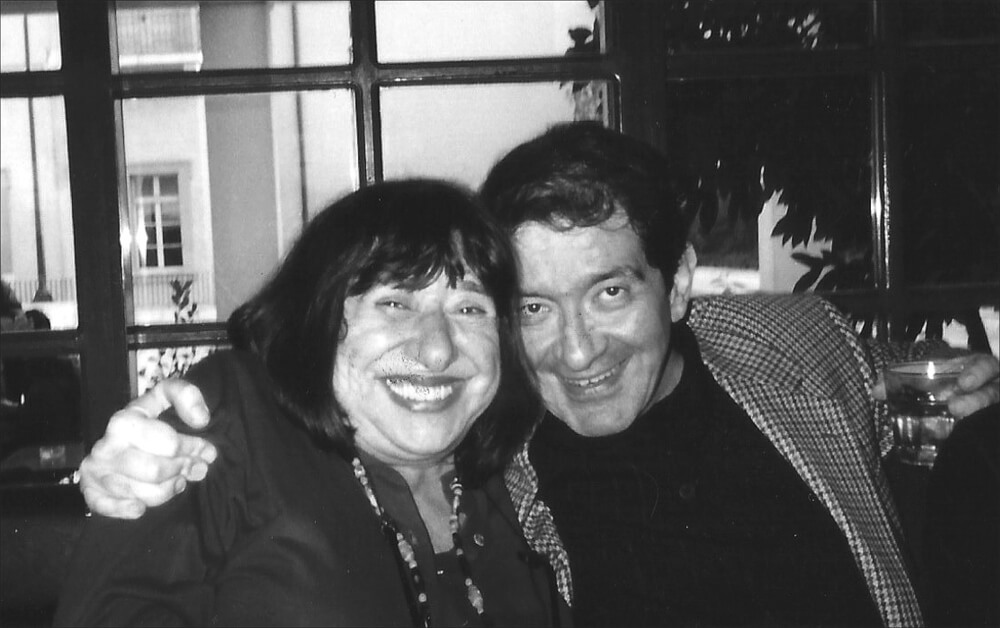 Με την Κατερίνα Αγγελάκη-Ρουκ, 2001