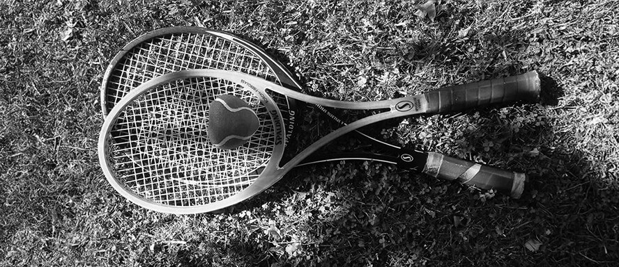 Φωτογραφία, Λου Σνέφαλ: «Tennis heart». Installation, 2009.