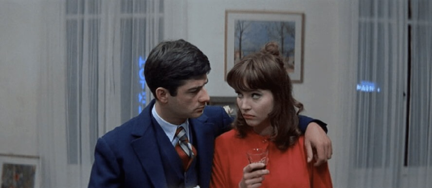 Η γυναίκα είναι  γυναίκα (Une femme  est  une femme)
